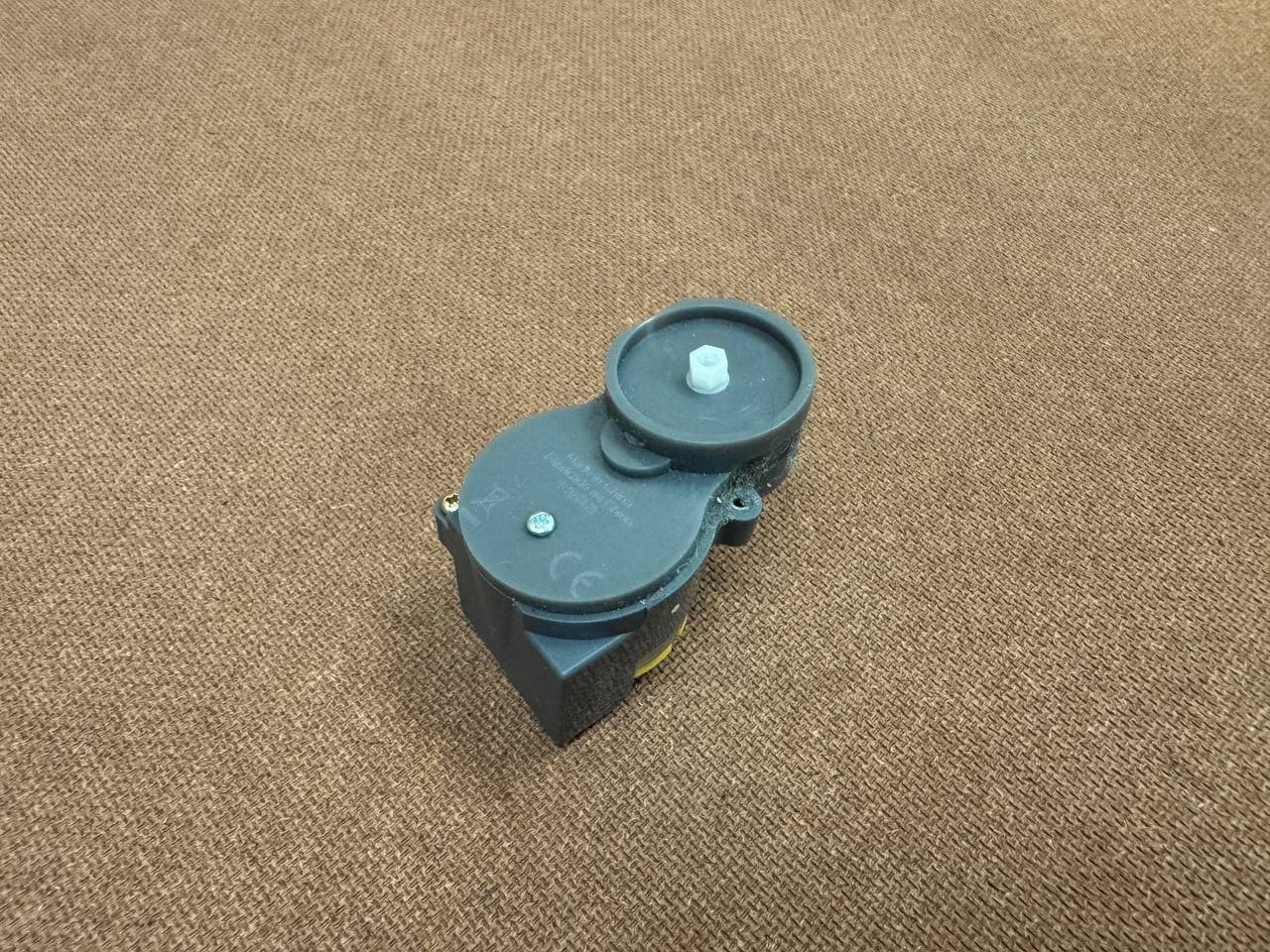 OEM Genuine iRobot Roomba e5 e6 i2 i3 i4 i5 i6 i7 J6 j7 i8 J9 Side Brush Motor gallery
