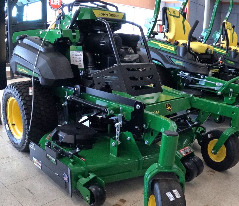 Speedtrap® Chute Blocker John Deere® Q820M QuikTrak® 48", 54" &60" No drilling gallery