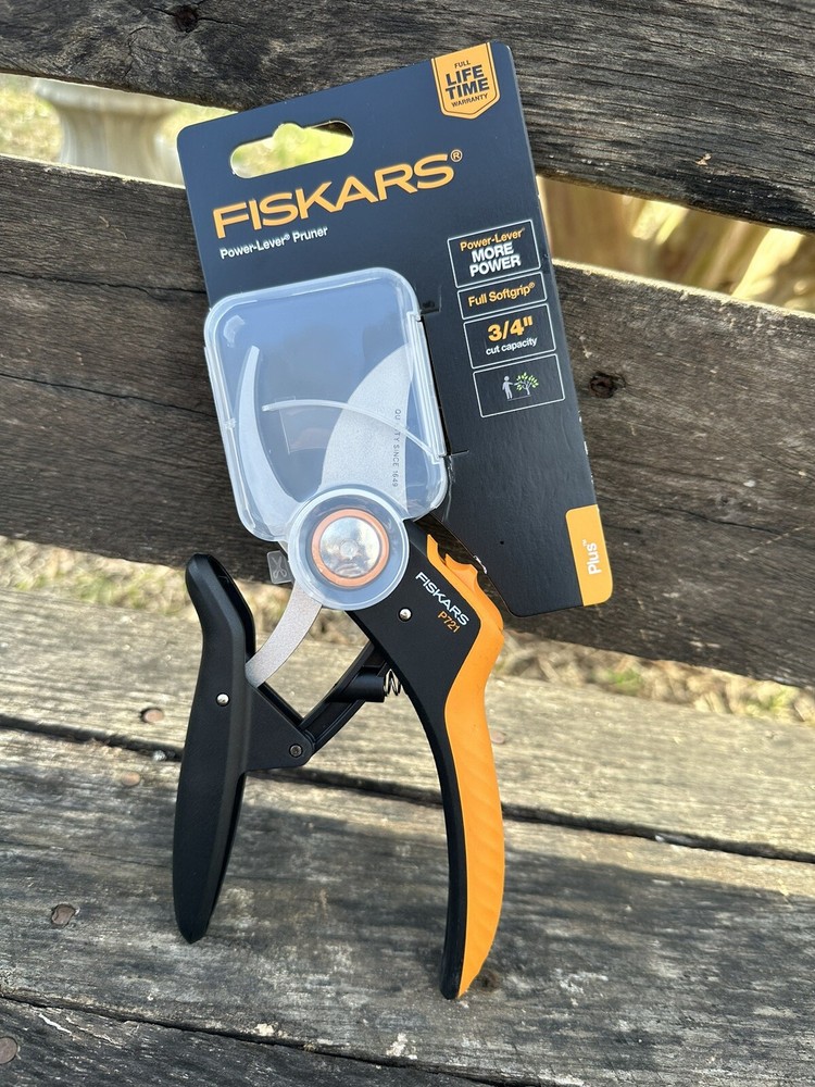 Fiskars Plus Power-Lever Pruner, 1 Piece, Orange and Black P721