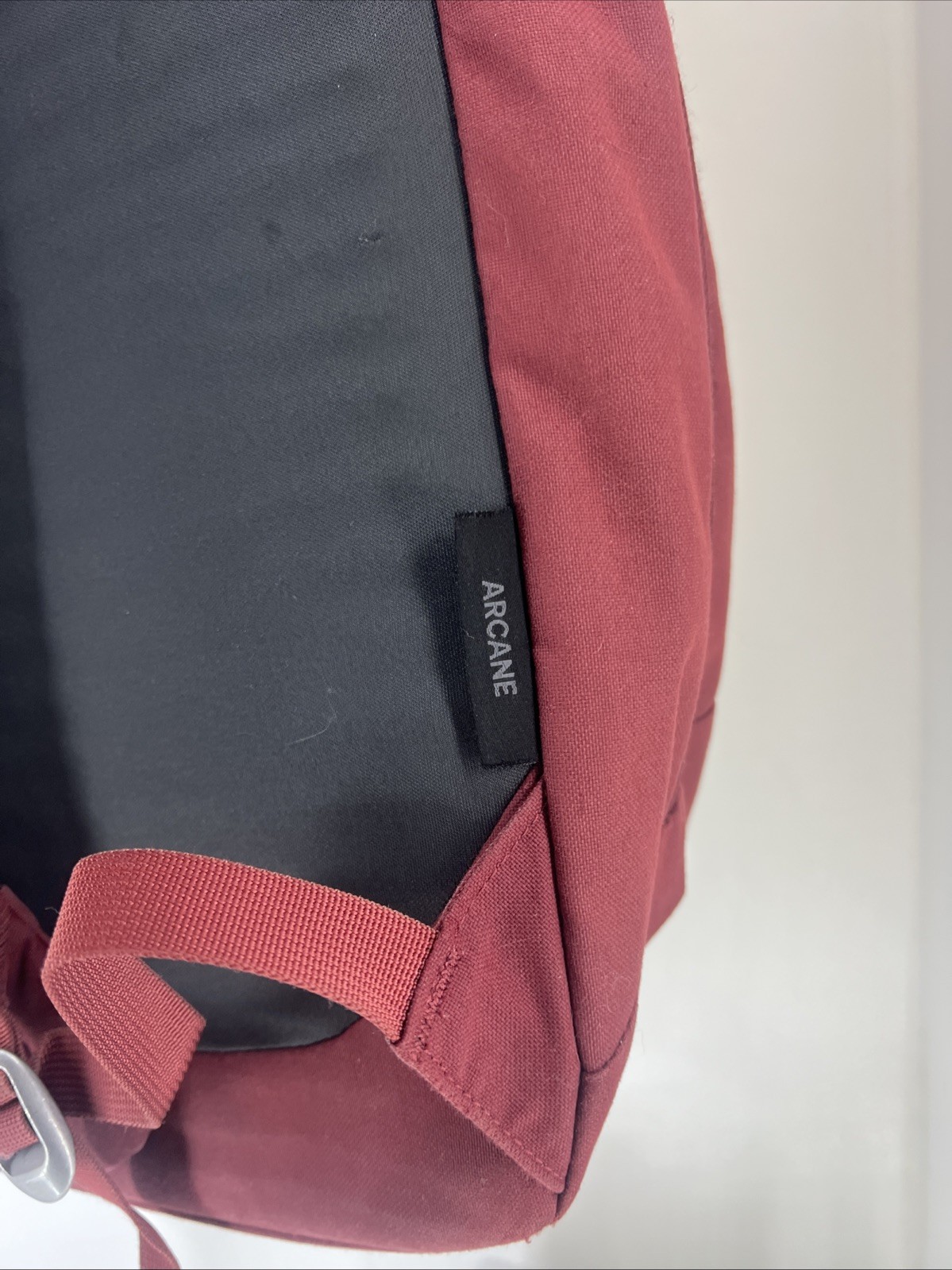 Pre-Owned Red Osprey Backpack - Unisex, Durable & Stylish 12x8 Roughly 5