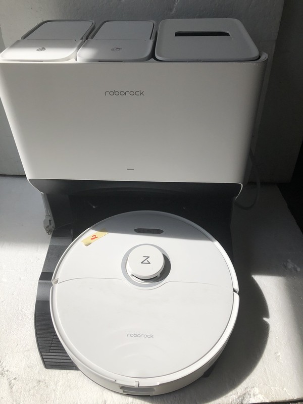 Roborock S8 Pro Ultra Model: S8PU01-01 And Empty Wash Fill Dock Model: EWFD07LRR gallery
