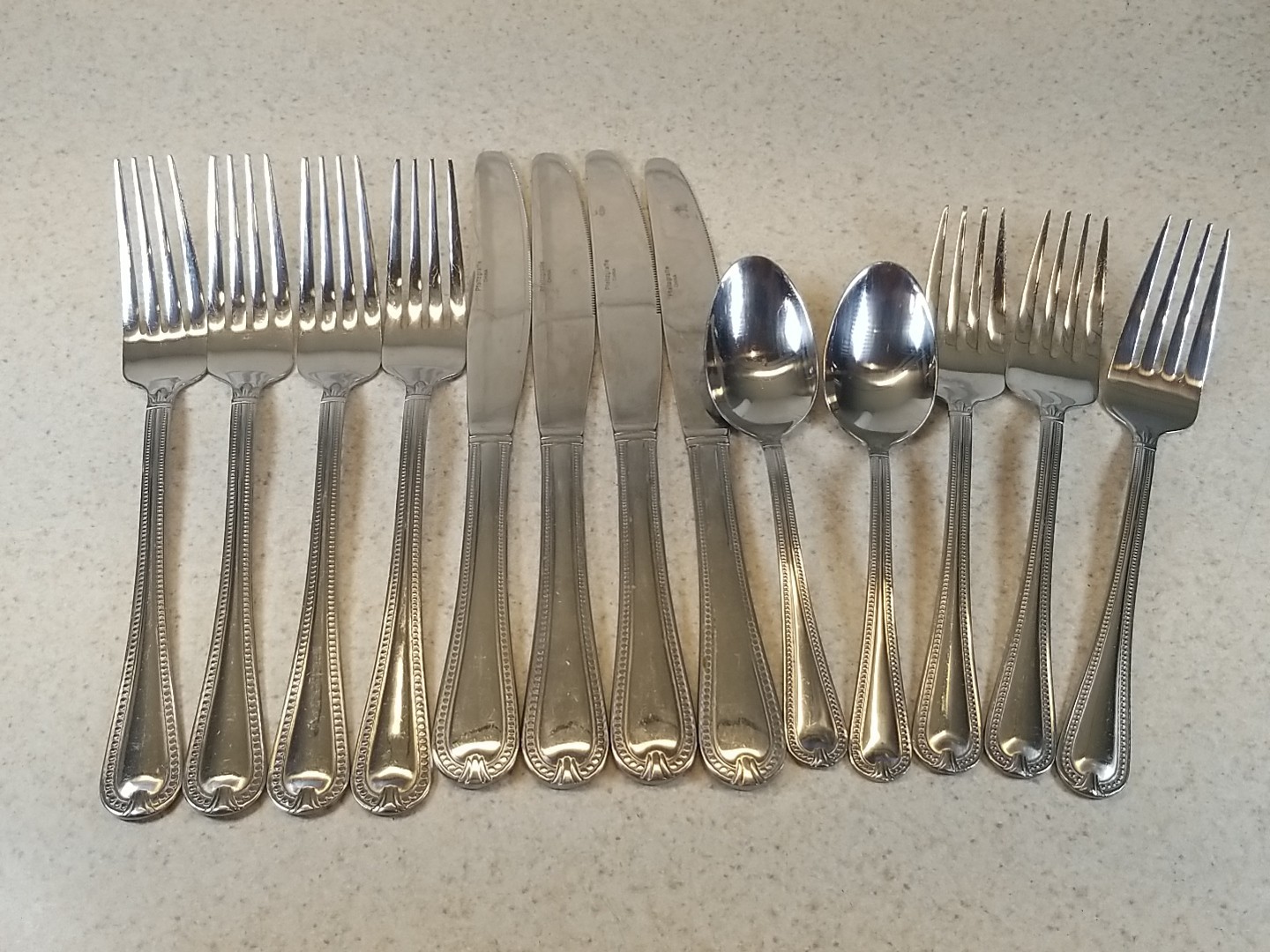 Pfaltzgraff PFF95 Stainless Flatware Beaded Edge Plume China 13 Misc. Pieces gallery