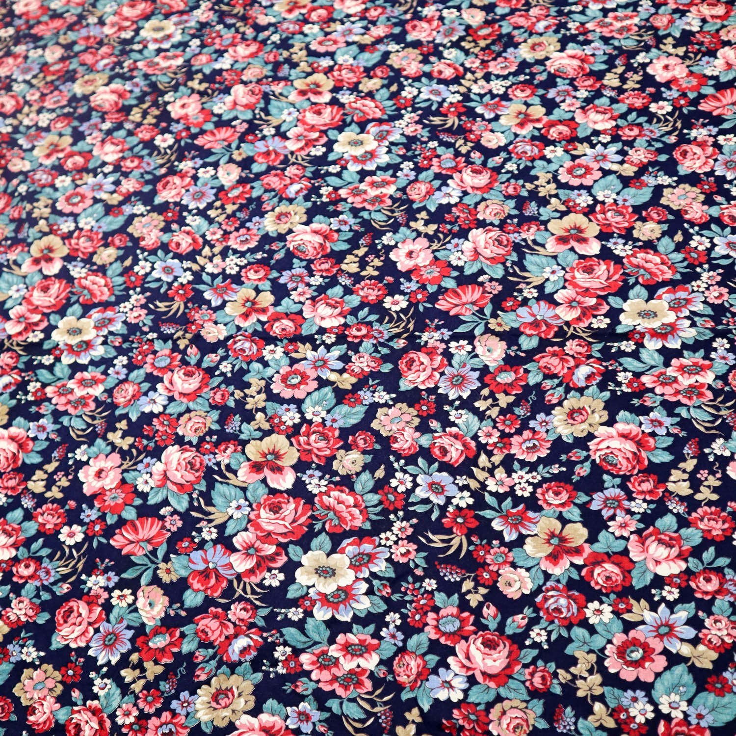 Large Floral & Paisly Rectangle Tablecloth Cotton Blues & Pinks 100"x62" Cottage gallery