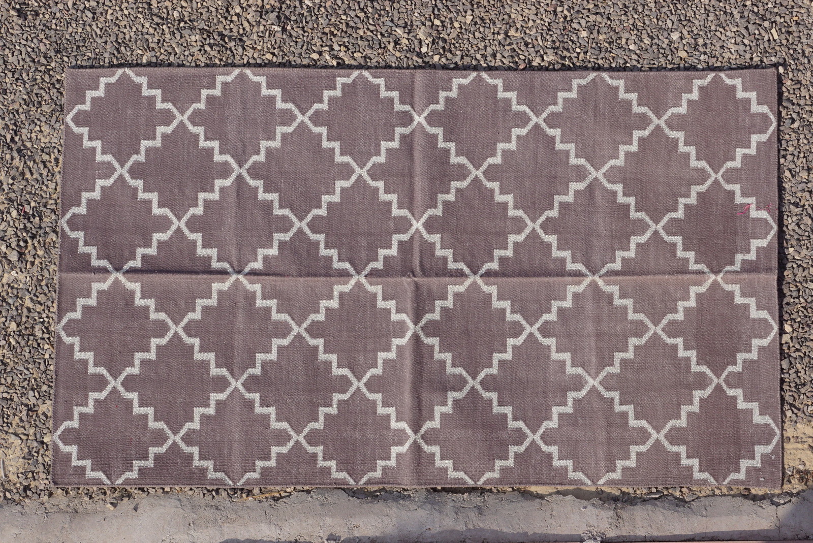 Rugmoda Cotton Mauve & Ivory Trellis Geometric 3x5 ft Living Room Area Rug gallery