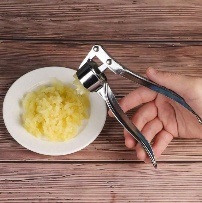 1pc Manual Garlic Press - Stainless Steel Crusher & Ginger Mincer Tool - NEW gallery