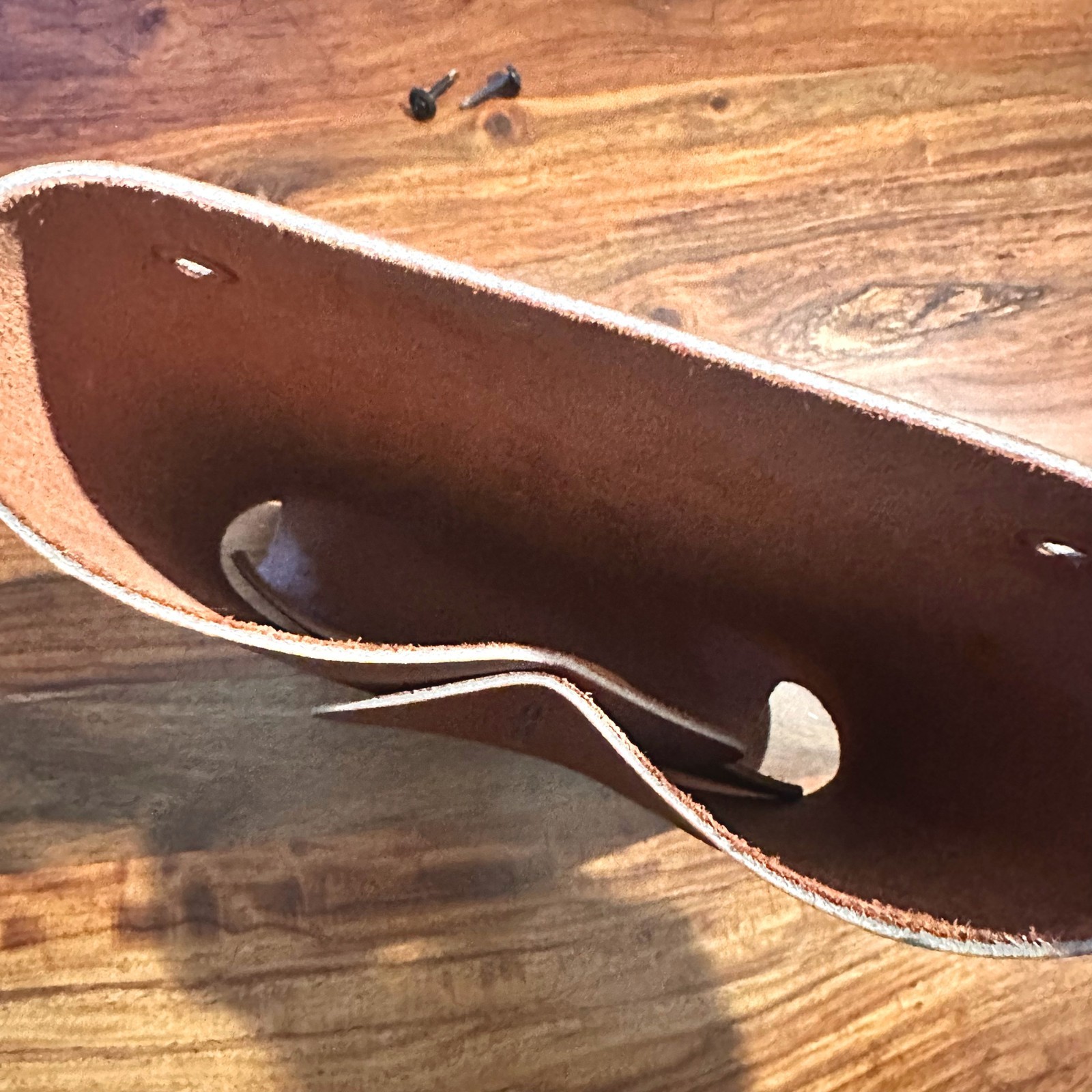 CB2: TASCHE Magazine + Mail Wall Pocket, Cognac Brown Leather gallery