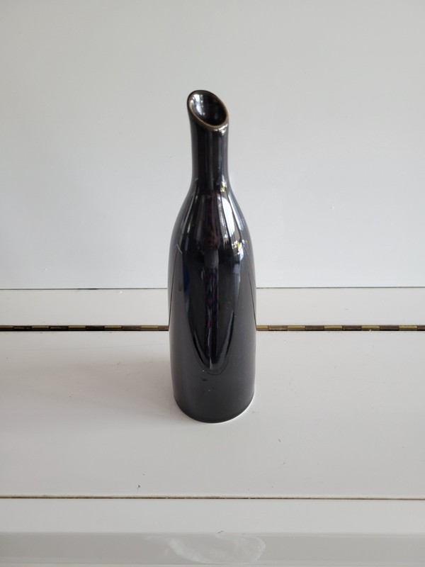 IRIDESCENT BLACK BUD VASE SOLID DESIGN SLANTED MOUTH 9 INCHES gallery