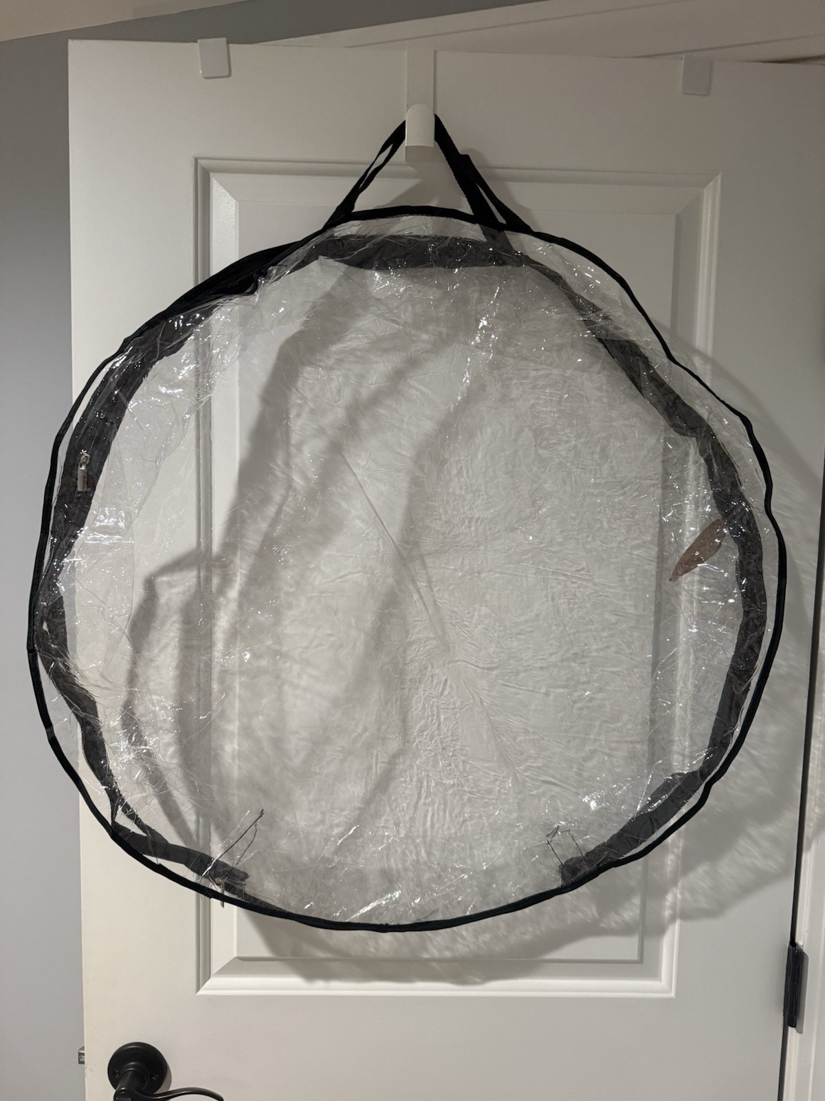 Wreath Holder Plastic With Zipper & Handle 28” NWOT gallery