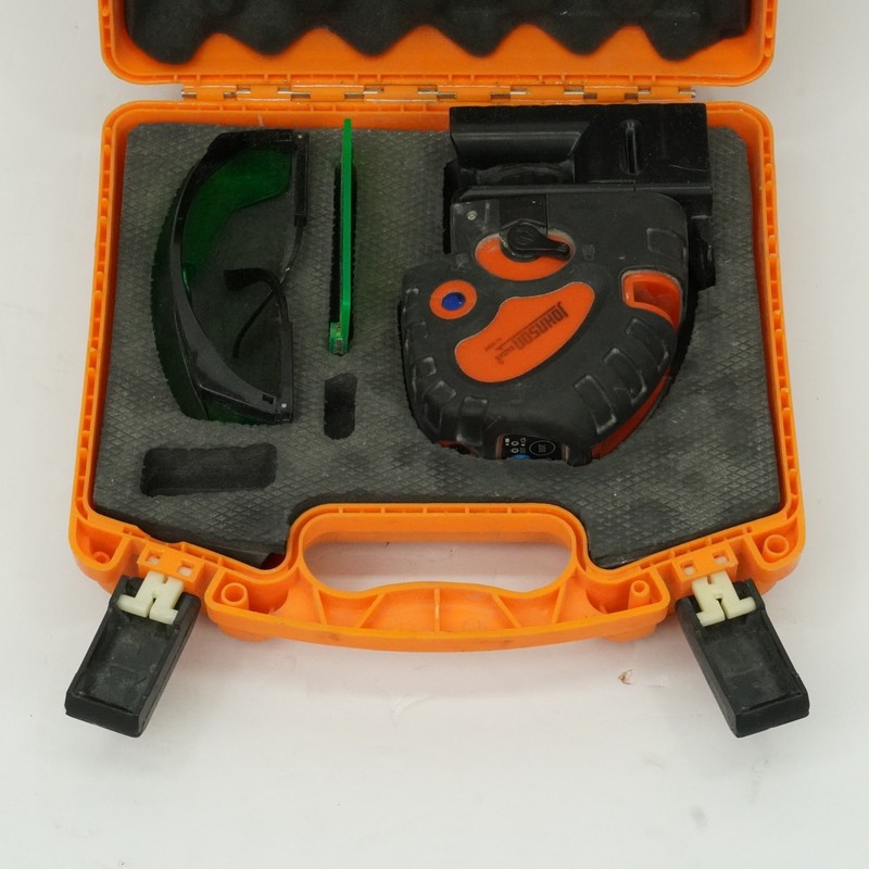Johnson Level & Tool 40-6688 Self-Leveling Green Line And 5 Dot Laser w/ Case gallery