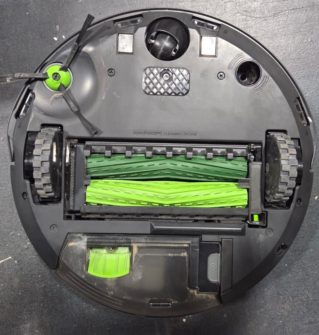 iRobot Roomba j9+ Robot Vacuum Cleaner - Used Acceptable - Heavy Wear gallery