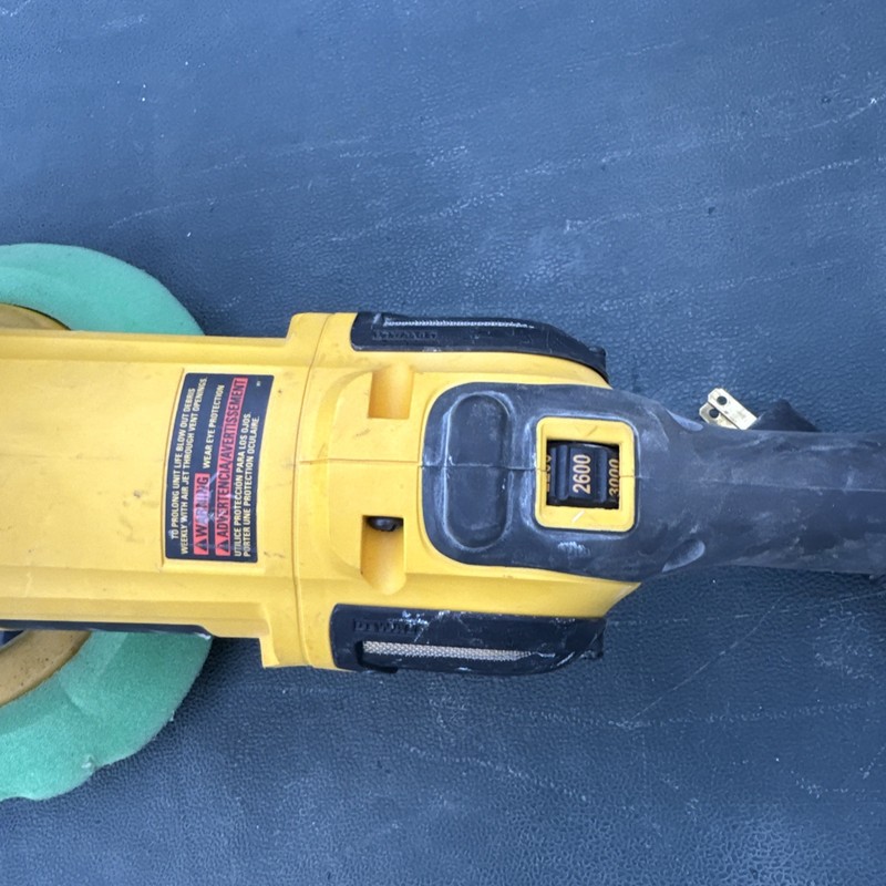 DEWALT Buffer Polisher, 7”-9”, 12 amp, Variable Speed Dial 0-3,500 RPM’s DWP849X gallery