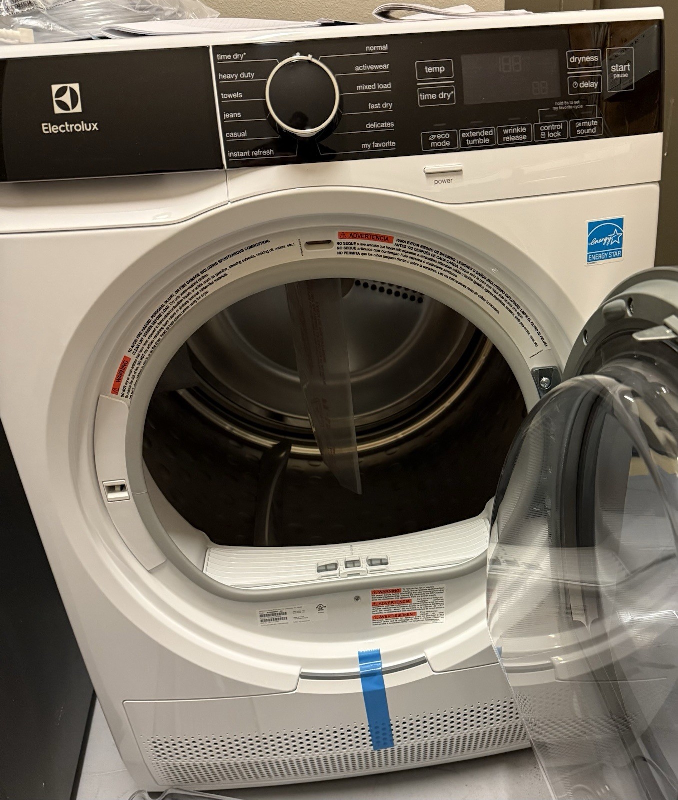 Electrolux ELFE4222AW 24 Inch Electric Ventless Dyer 9122 gallery