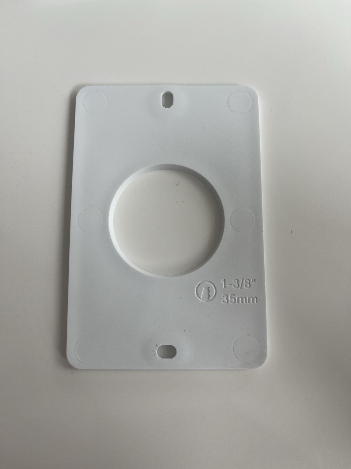 Prado Modern wall electrical outlet Plate Round rectangular gallery