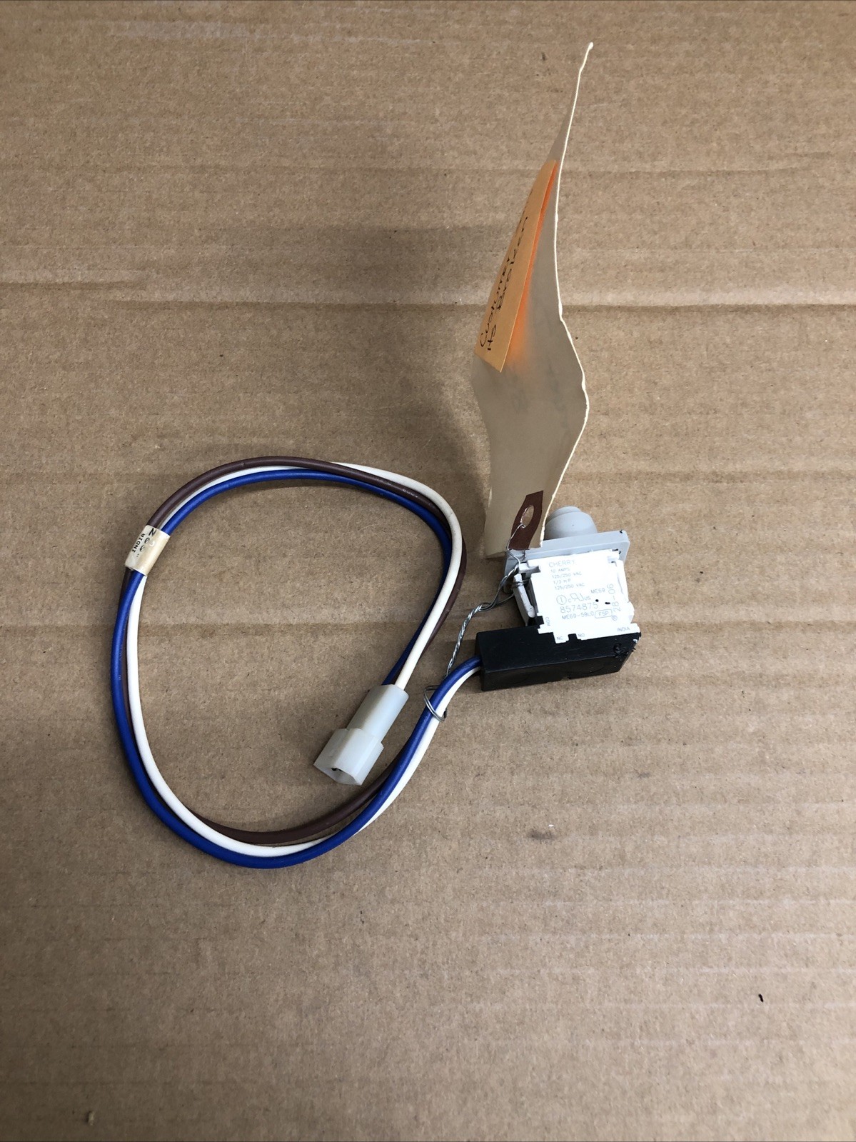 Dryer Door Switch P/N 8574875 gallery