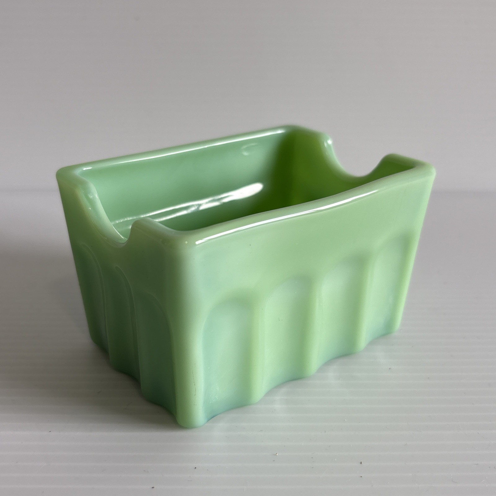 Tablecraft TPC Green Jadeite Sugar Packet Holder gallery