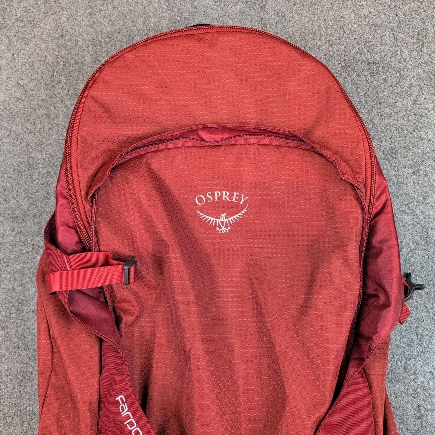 Osprey Farpoint 55 Backpack - Jasper Red - With NO Zip Off Daypack 2