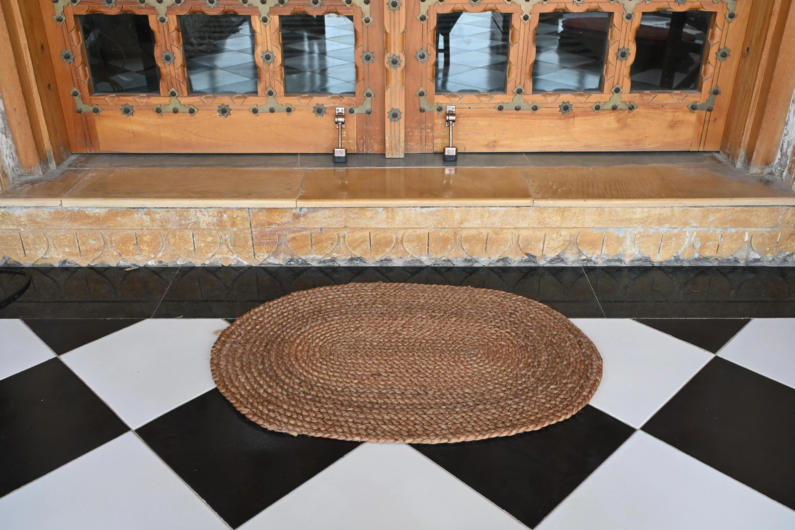 Rugmoda Jute Natural Braided Round Doormat 1.5x2 ft Entryway Accent Rug gallery