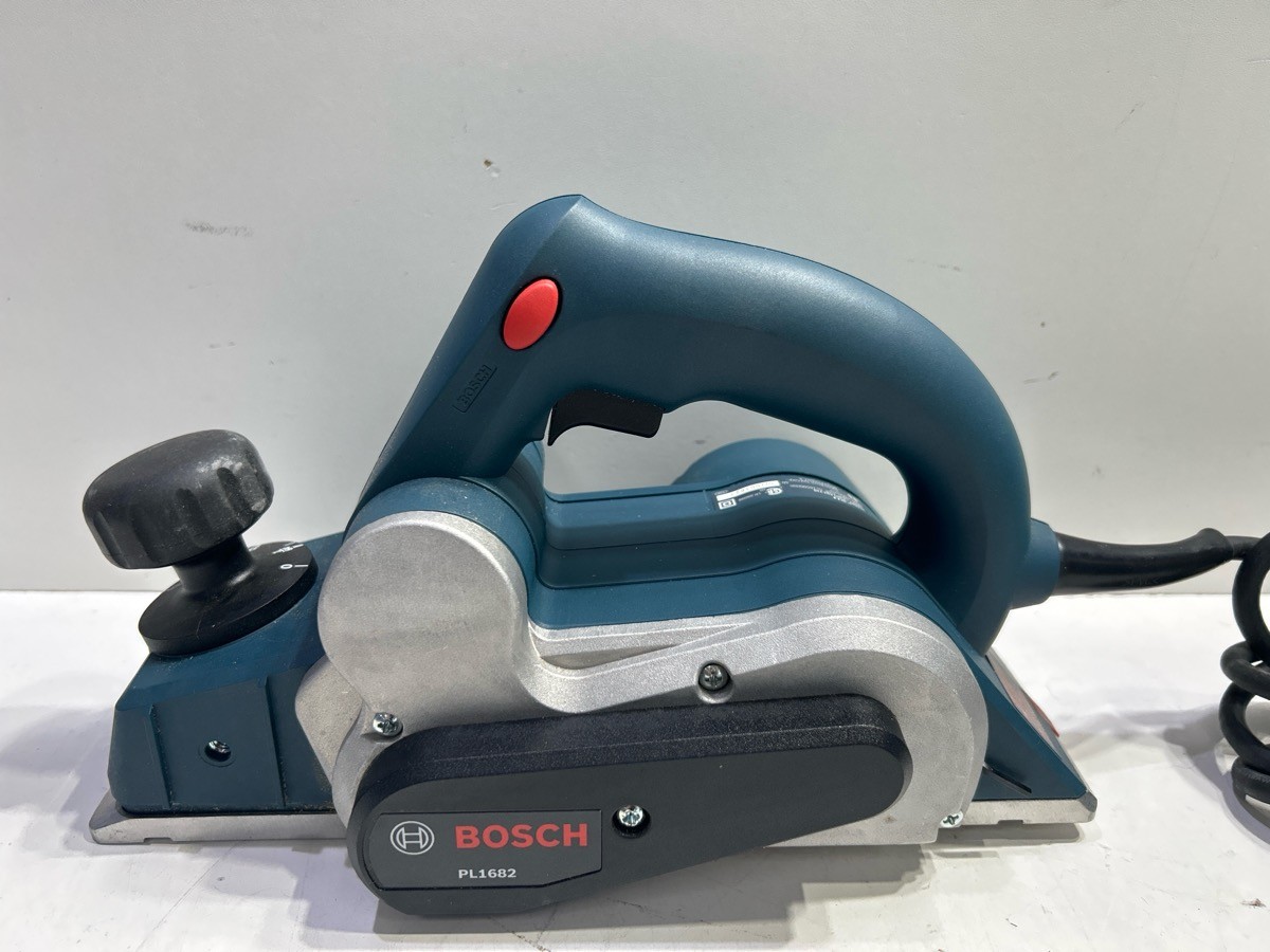 BOSCH PLANER PL1682 IOB (P11034215) gallery