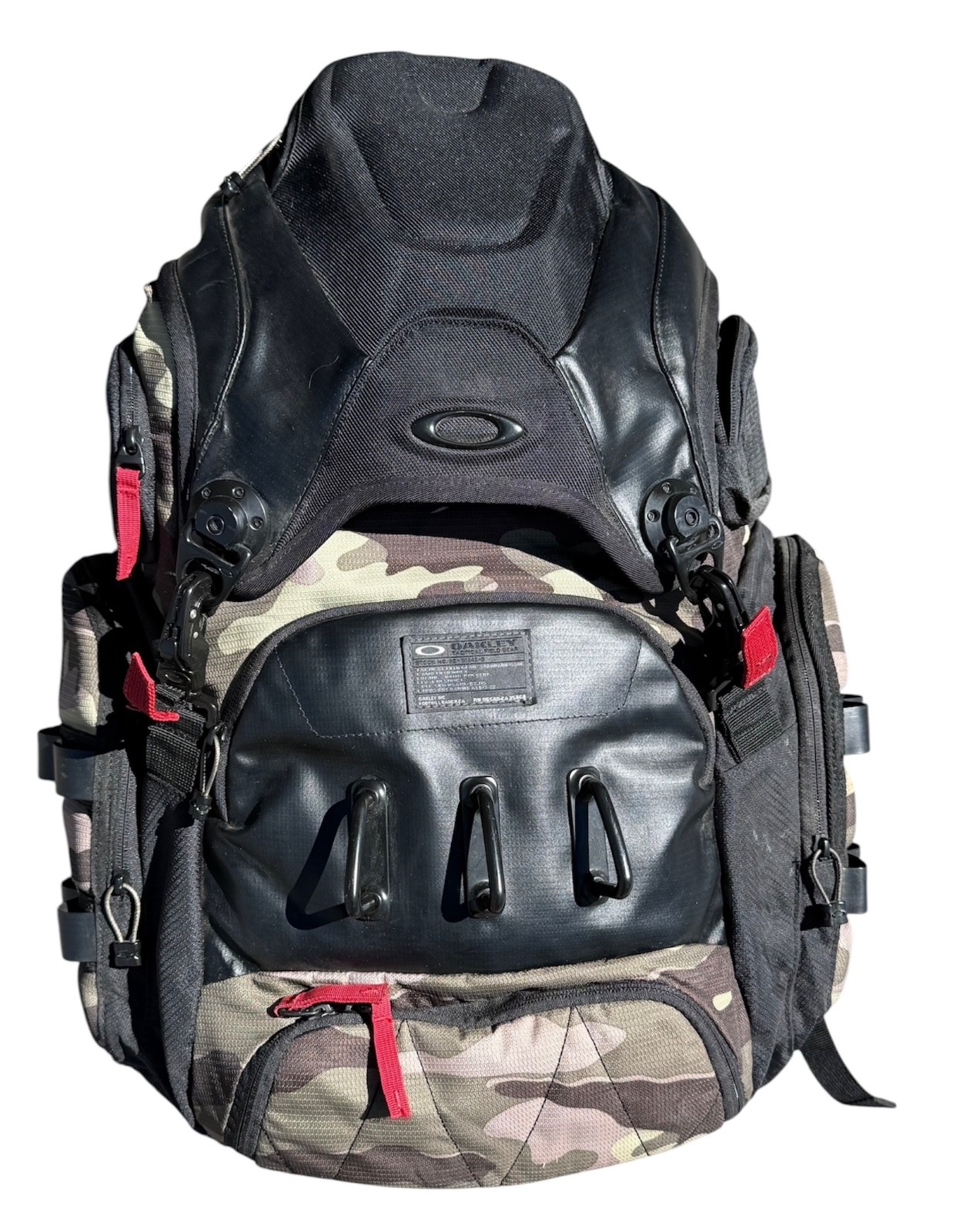 Oakley Kitchen Sink Backpack Camo Hunter Red Code Logo
