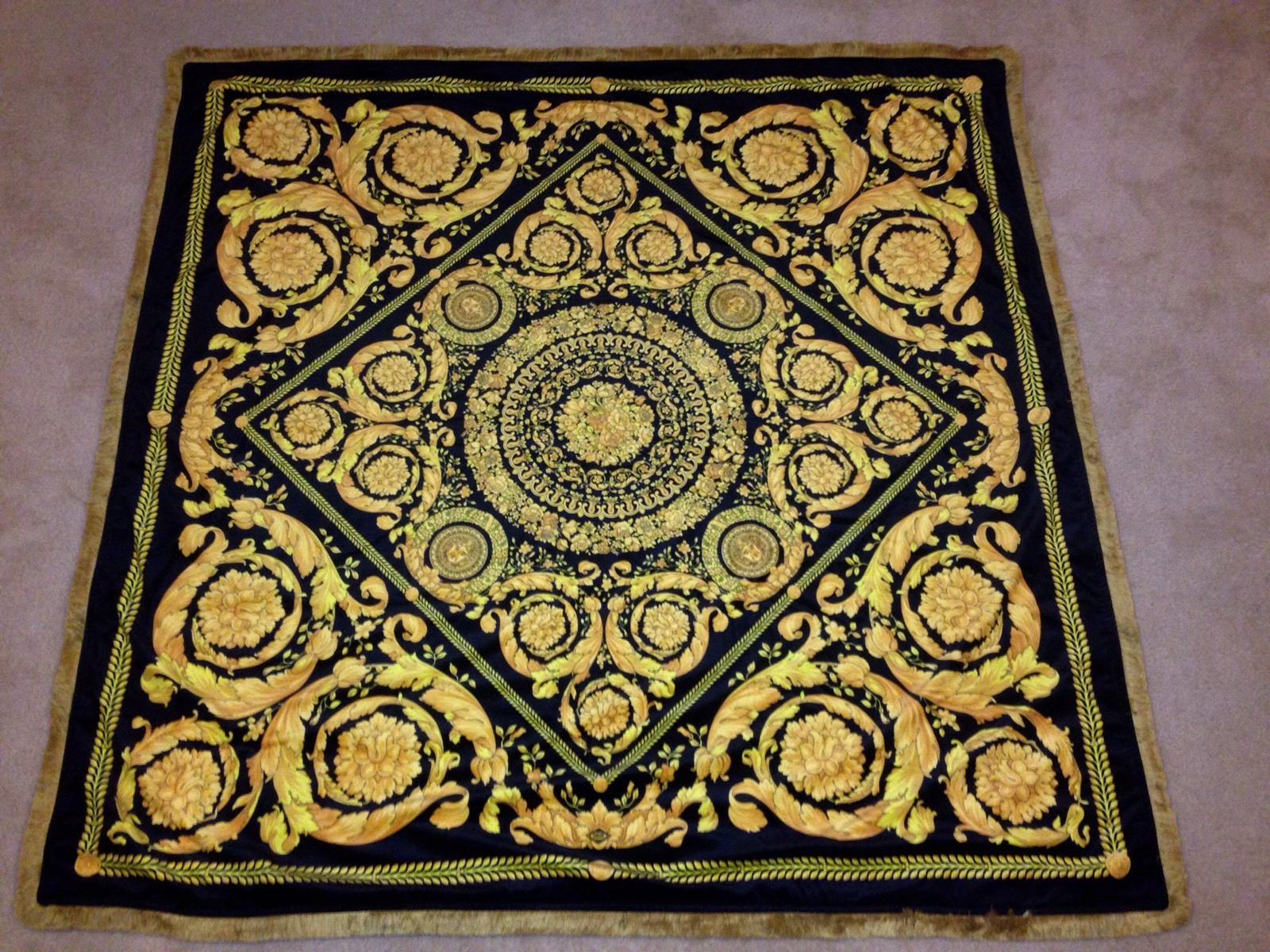 Medusa Barocco Black & Gold High Quality Velvet Fabric Throw gallery