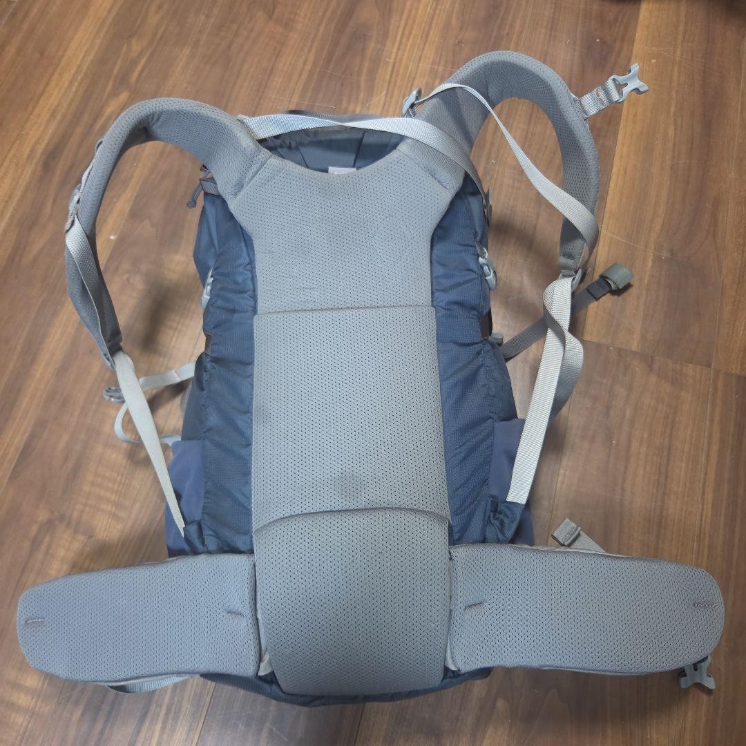 Mystery Ranch Scree 32 Navy Tactical Backpack with Quick-Access 3-Zip Design 3