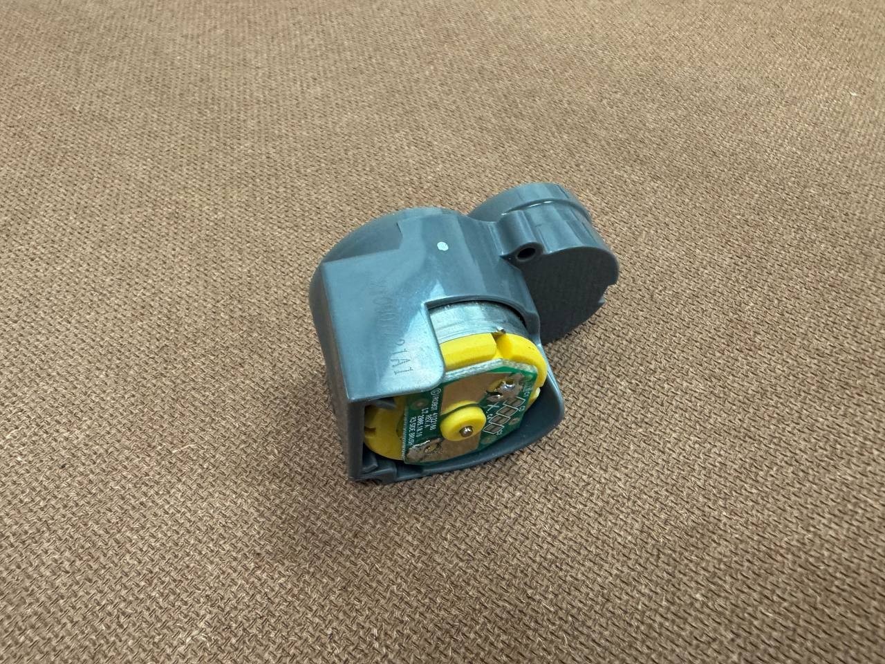 OEM Genuine iRobot Roomba e5 e6 i2 i3 i4 i5 i6 i7 J6 j7 i8 J9 Side Brush Motor gallery