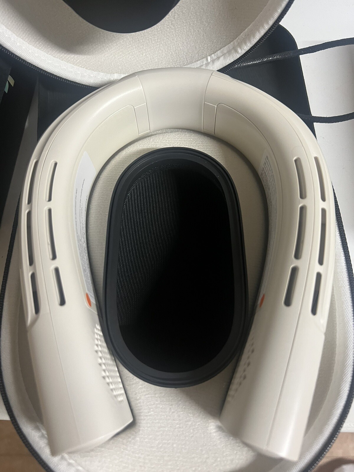 Coolify 2S Smart Neck Air Conditioner Cooling Heating Plates gallery