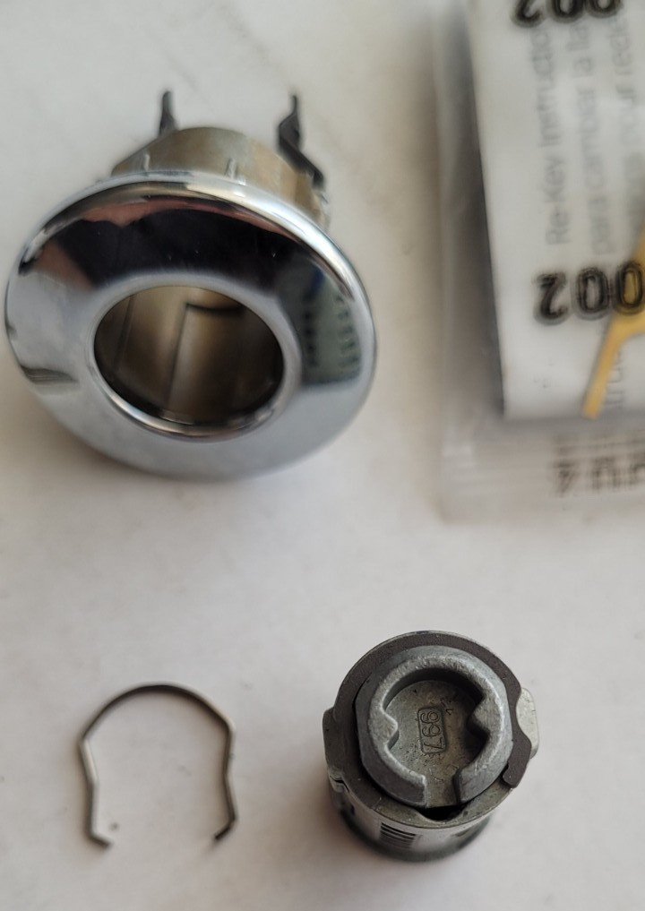 Kwikset Replacement Smartkey Cylinder Chrome Nickel Keyed Entry For Knob Lever gallery