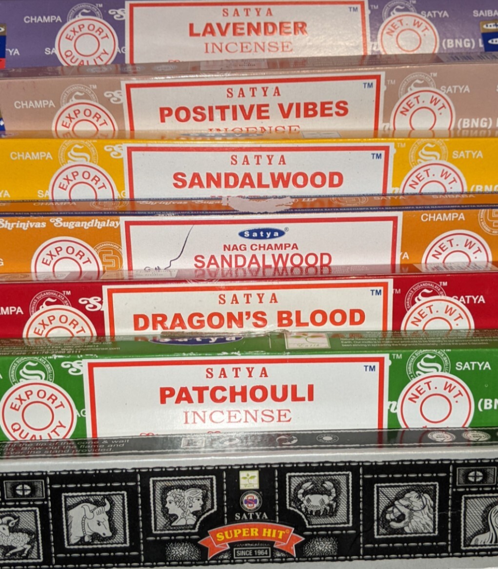 Satya Incense 7 Box Gift Set Assorted Scents 15 Sticks Per Box Aroma Therapy gallery