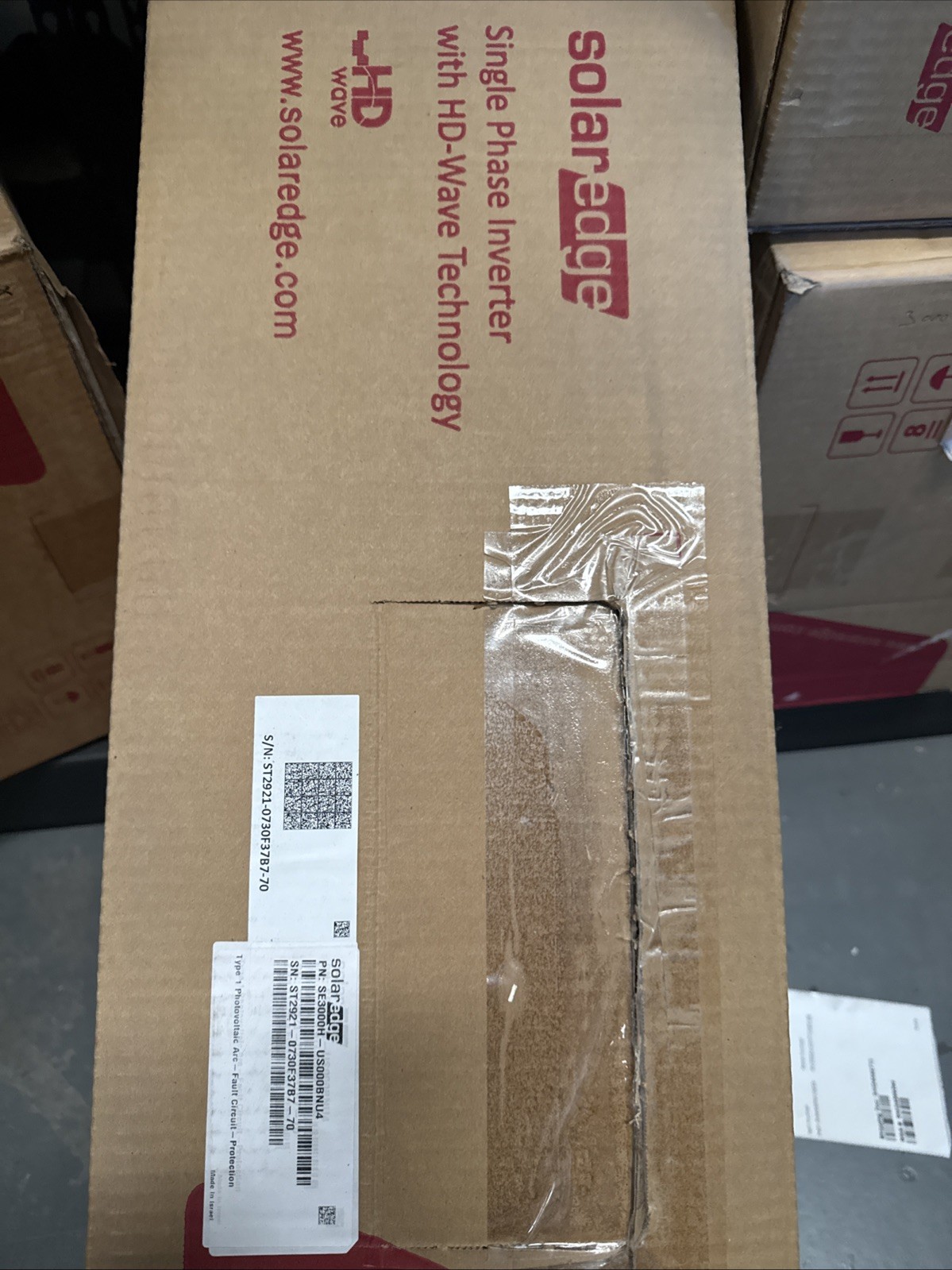 SolarEdge SE3000H-US000BNU4 HD-Wave Inverter gallery