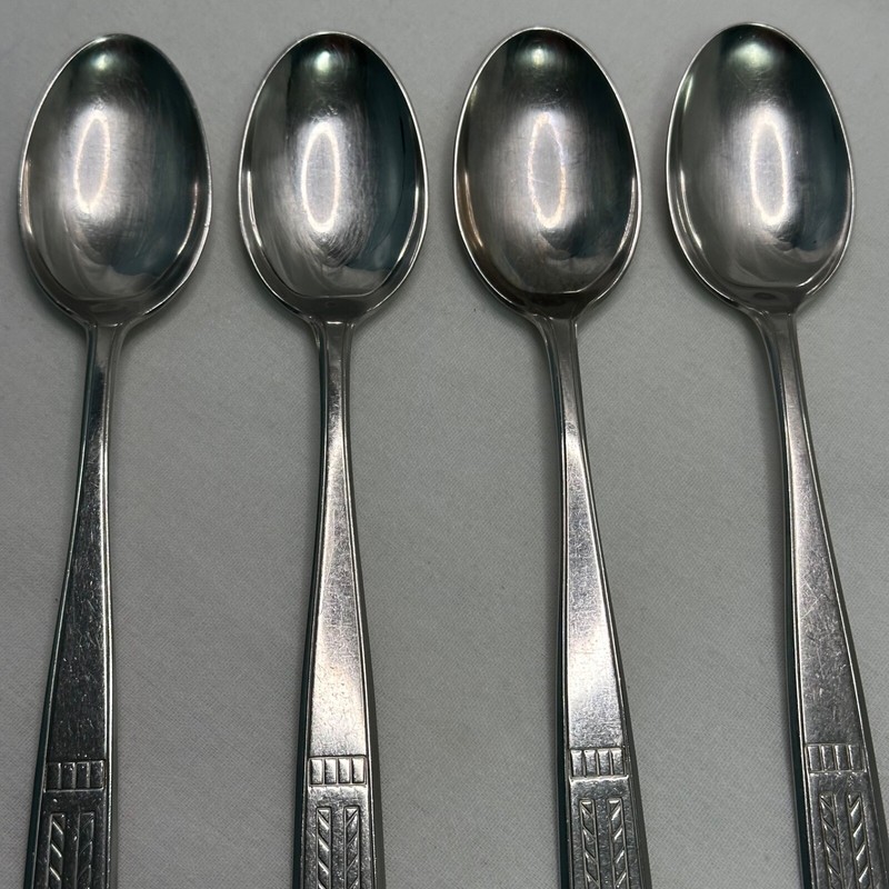 Providence ELEGANCE Stainless Flatware Lot of 4 Oval Place Spoons 7 3/8" Vintage gallery
