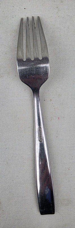 Oneida 19pcs. Flatware - Misc. Pieces See Description gallery