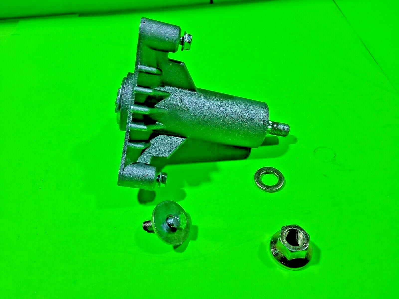Spindle assembly 42" For Husqvarna YTH150 YTH160 YTH1842 YTH190 YTKH1542 gallery