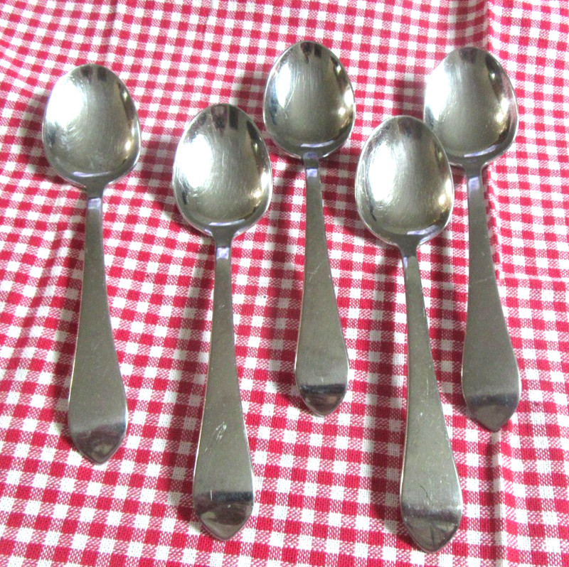 Reed Barton JAMESTOWN Stainless Flatware 5-Oval Soup Spoon 6 5/8 in gallery