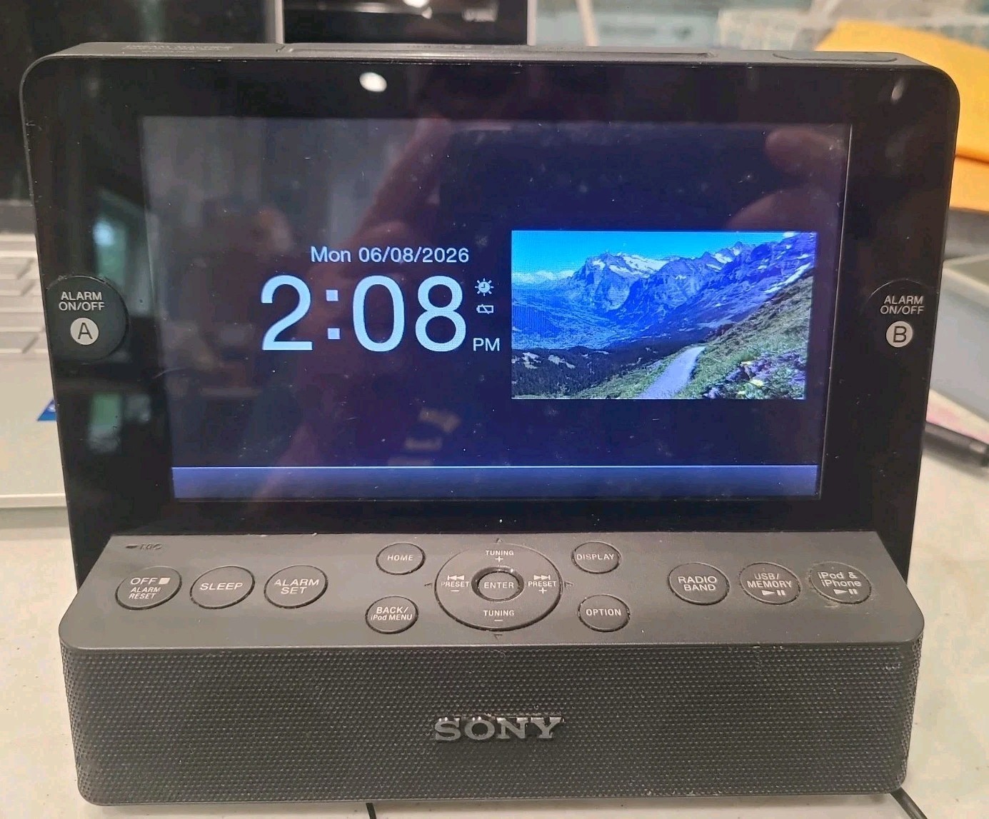 SONY Dream Machine ICF-CL75iP iPhone iPod FM-AM Clock Radio w/ 7" LCD Screen gallery