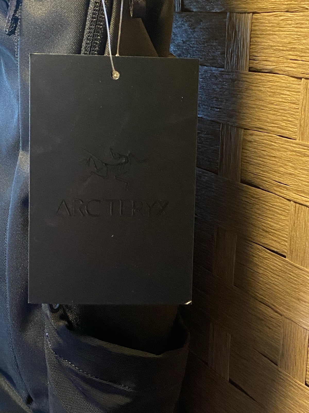 Arc'teryx, Mantis 30L Backpack, Black 3