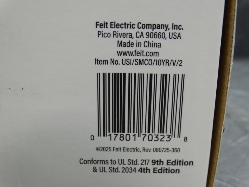 USI 2-Pack 10-Year Battery Combination Smoke & Carbon Monoxide Detector w/Alarm gallery