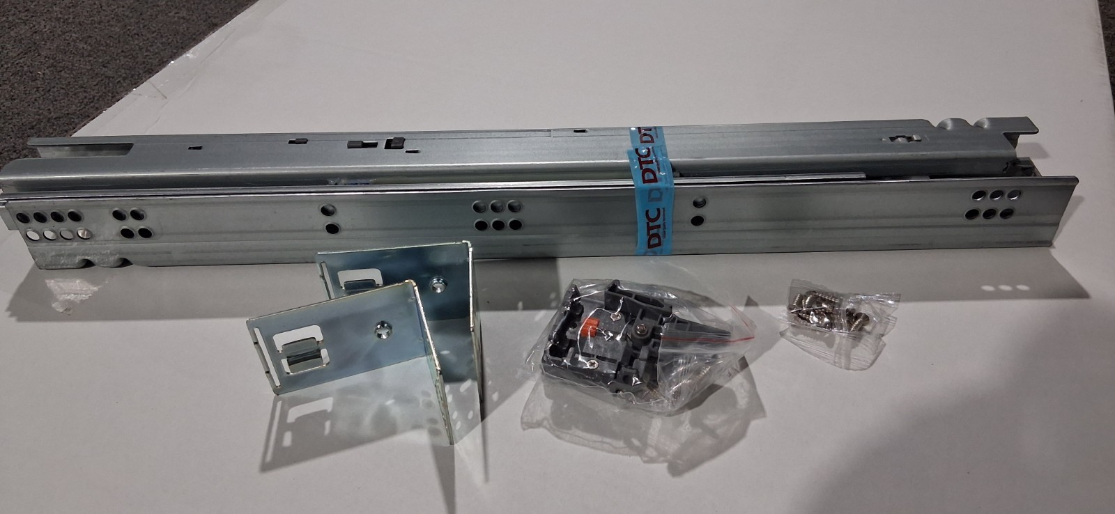DTC 21" Undermount Drawer Slides Full Extension, Soft-Close Kit gallery