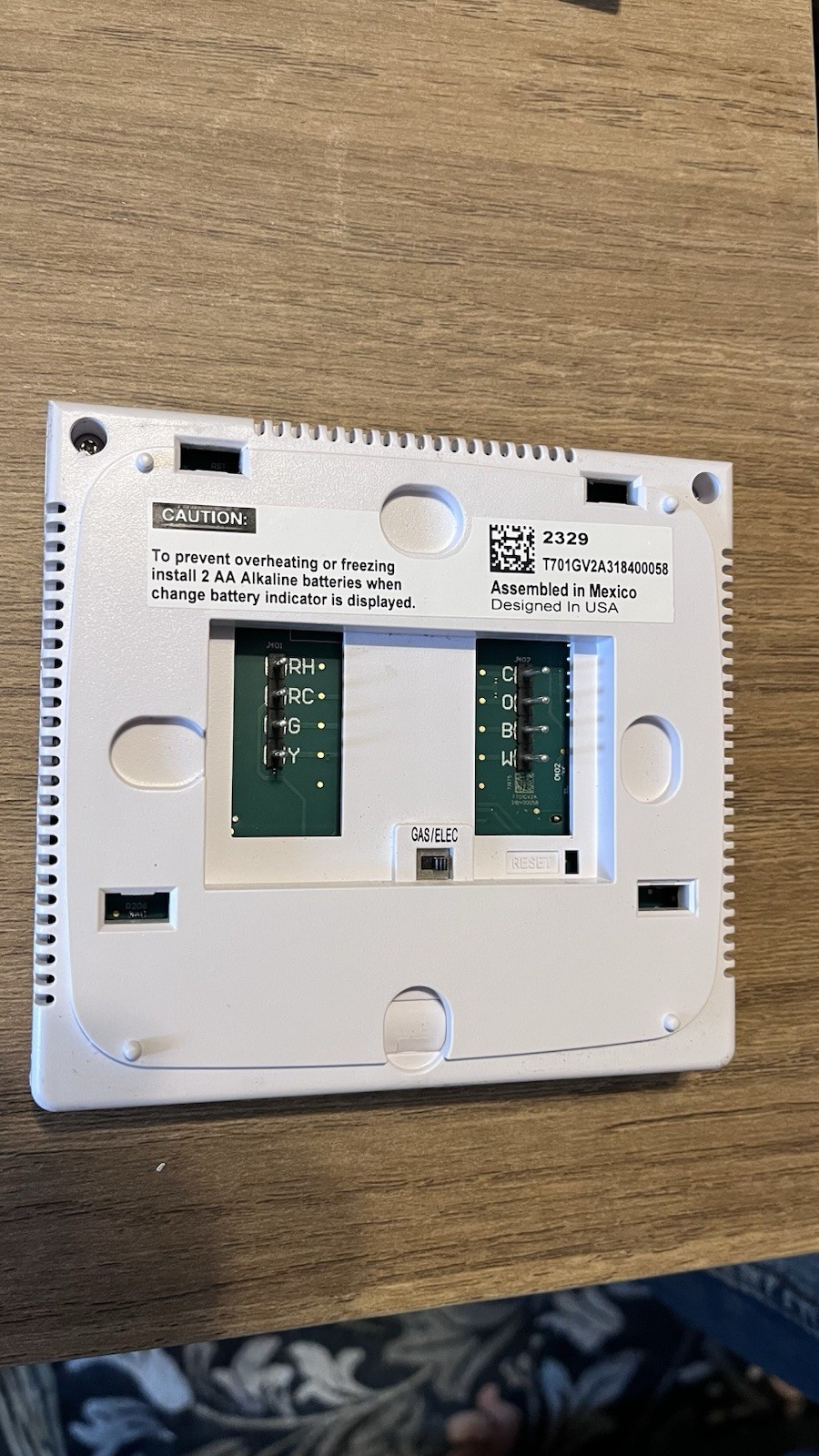 Pro1 IAQ T701 Digital Non-Programmable Thermostat Heat AC gallery