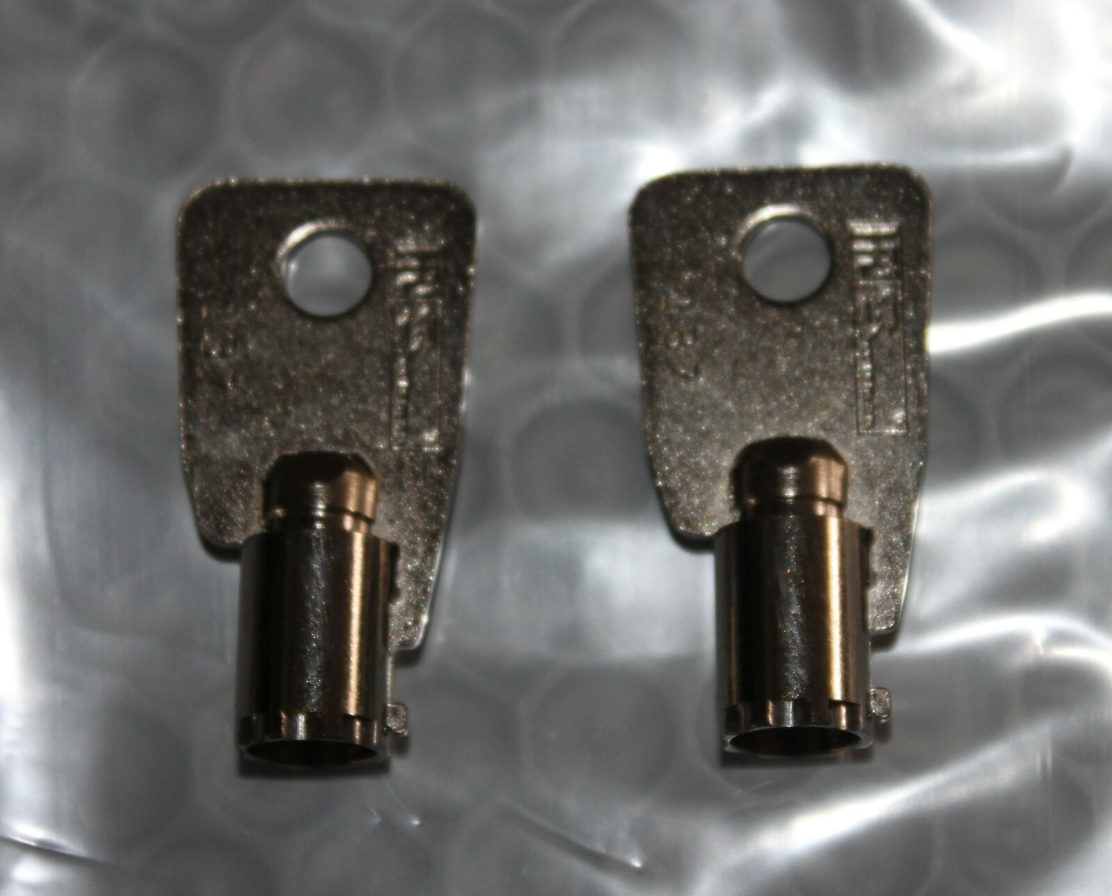 HMC29751 to HMC30000 2-NEW KEYS FOR Protex Gun Wall Safe Homak. Replacement KEY gallery