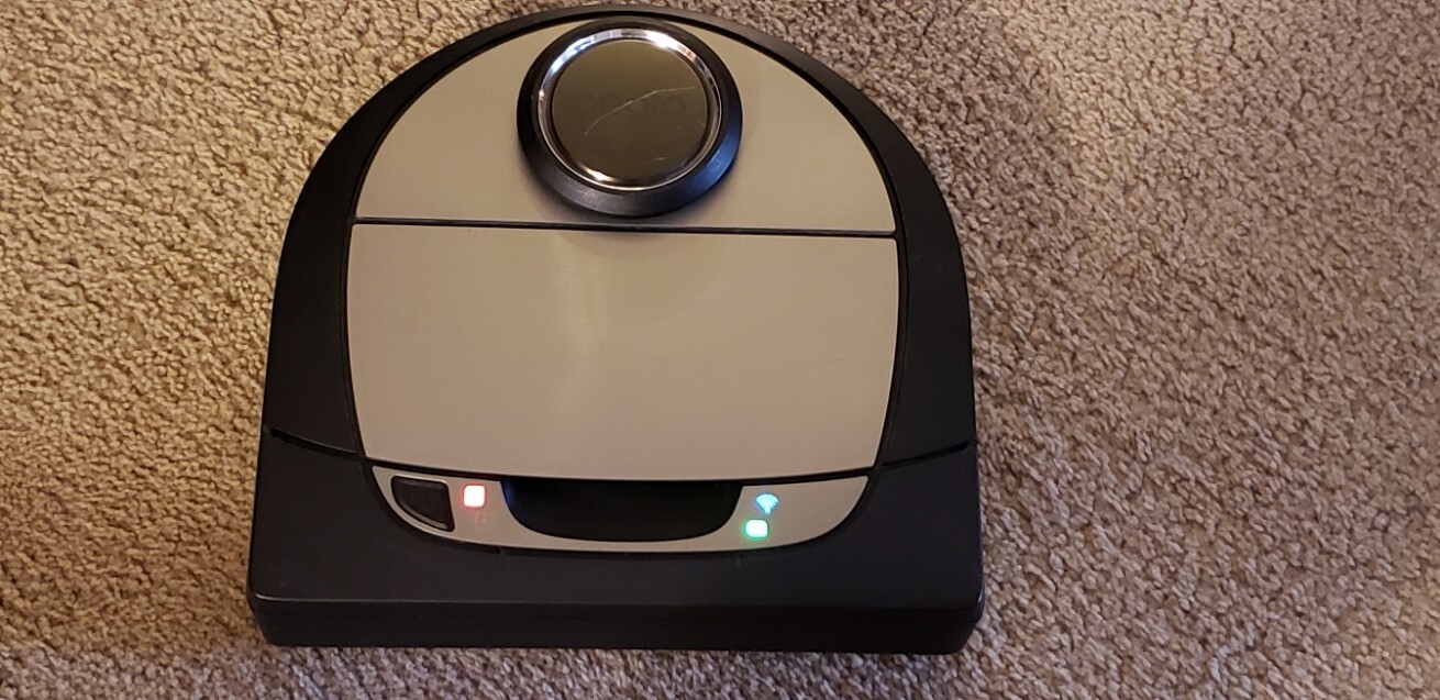 NEATO Botvac Connected D7 with Charger and OEM Neato Battery- parts not working gallery