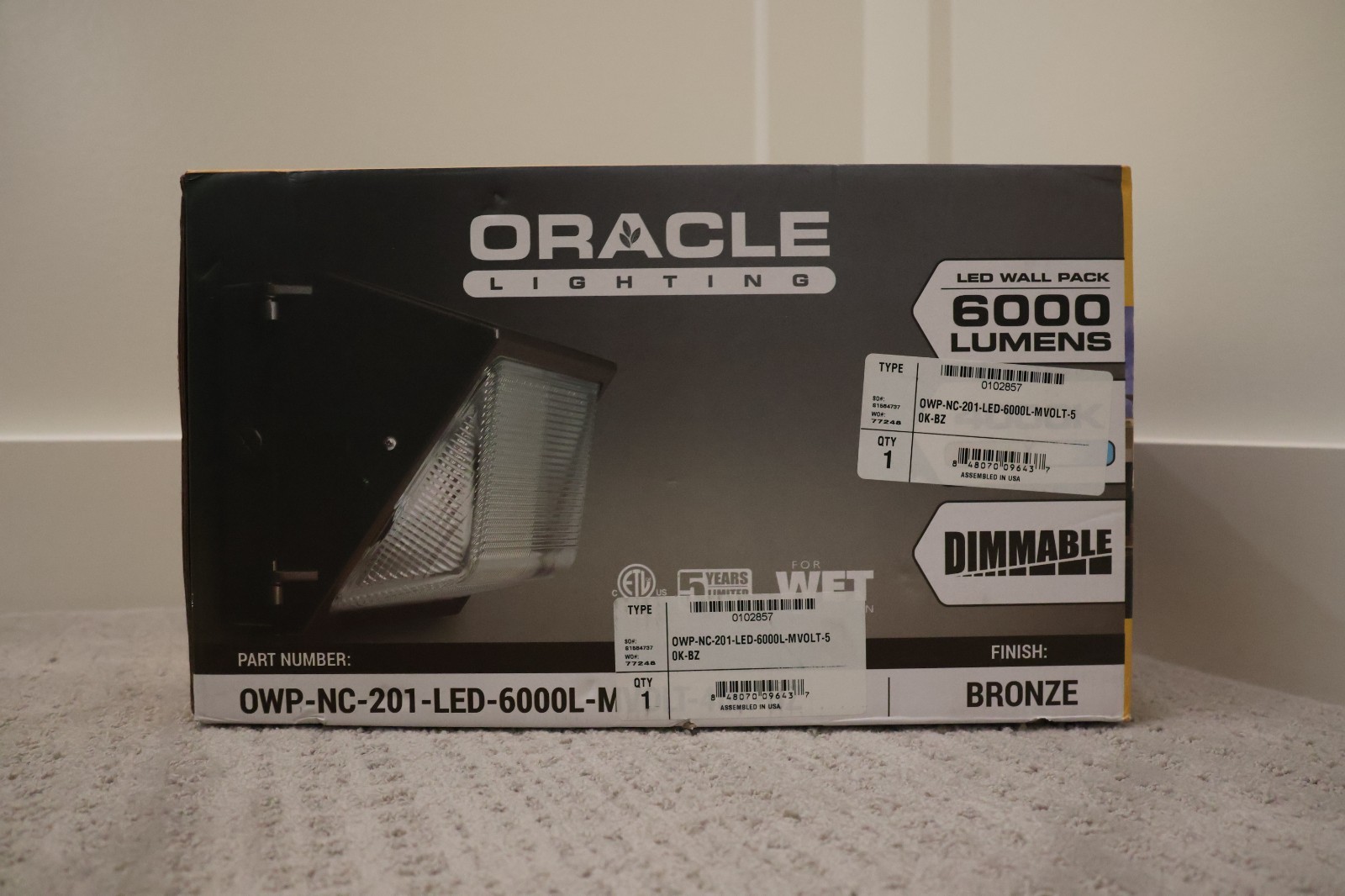 Oracle Lighting LED Wall Pack 6000 Lumens OWP-NC-201-LED-6000L-MVOLT-5-0K-BZ gallery
