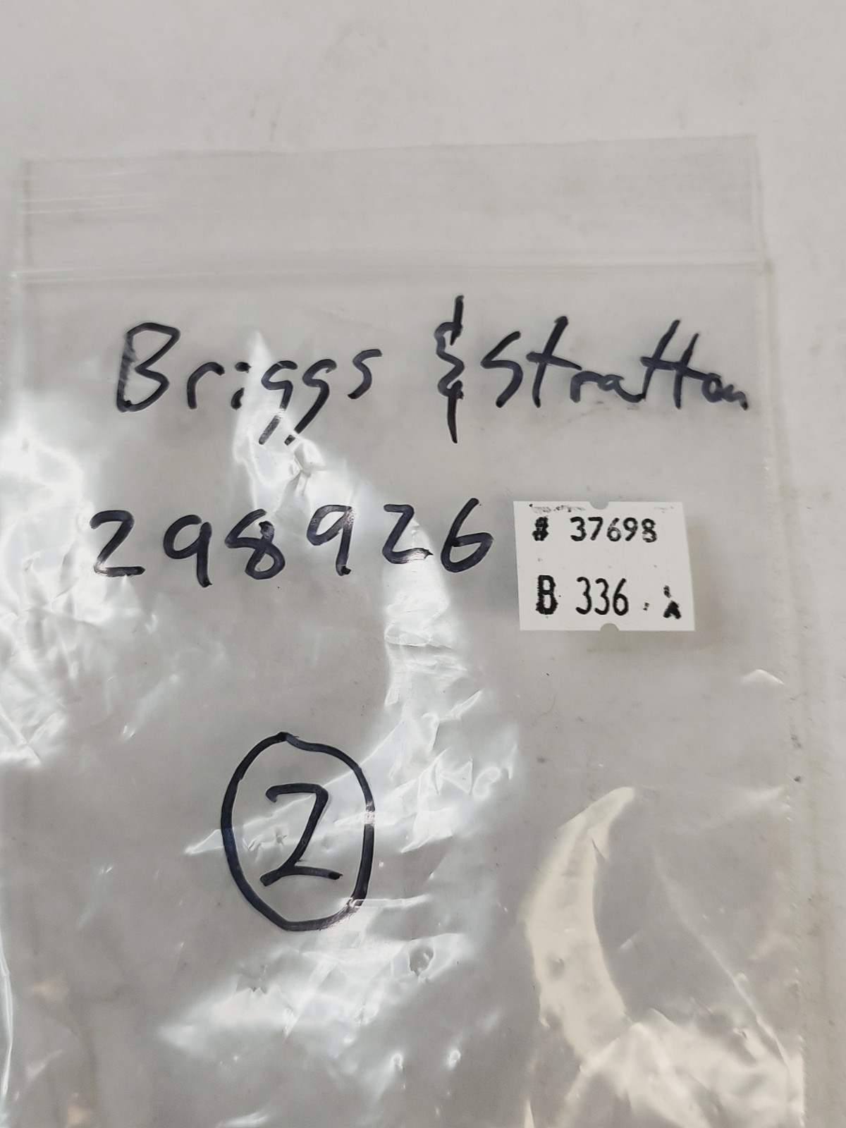 Briggs & Stratton 298926 Stop Switch-SP Plug NOS 2pcs gallery