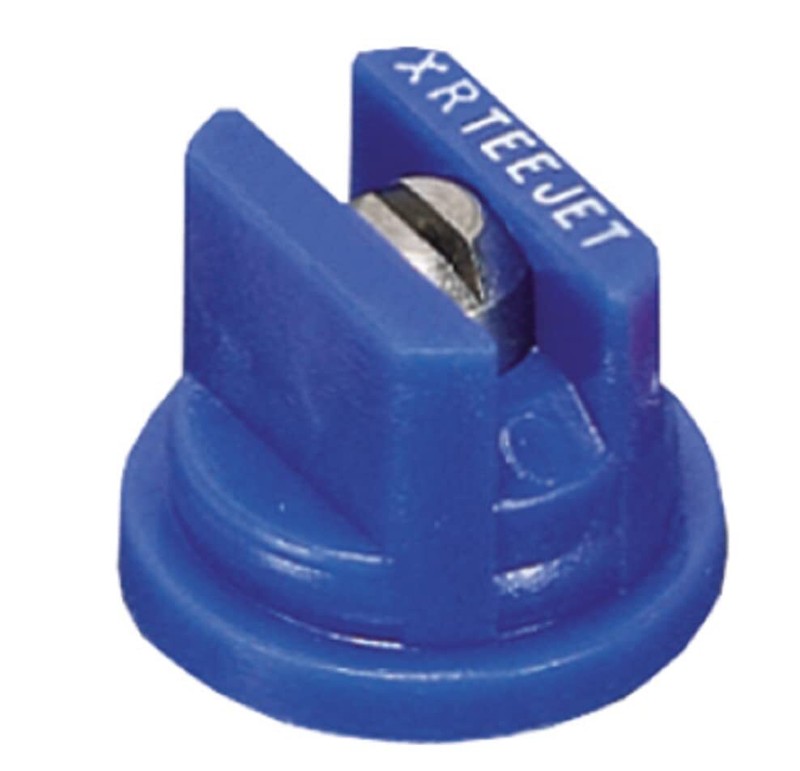 XR8003VS Teejet Nozzle, Extended Range Flat Spray Tip, Blue gallery