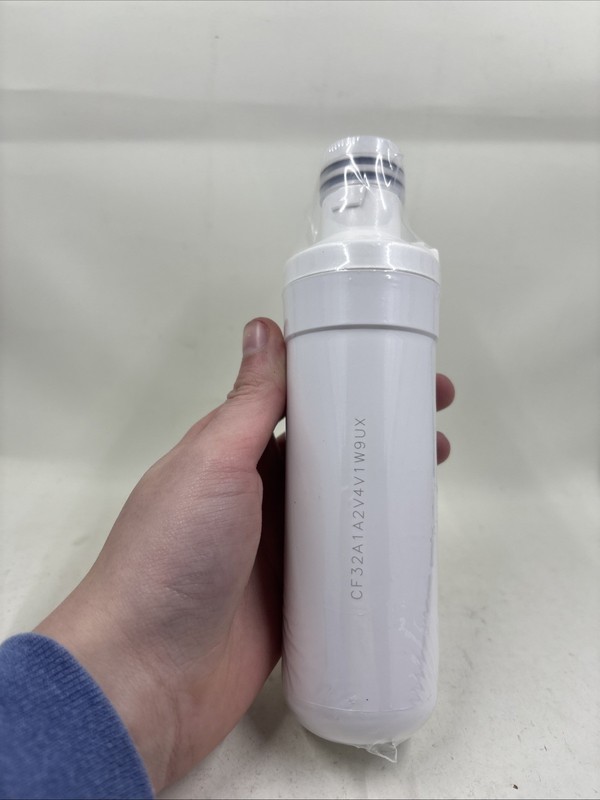 Waterdrop Replacement Refrigerator Water Filter WD-F46 for LG LT1000 gallery