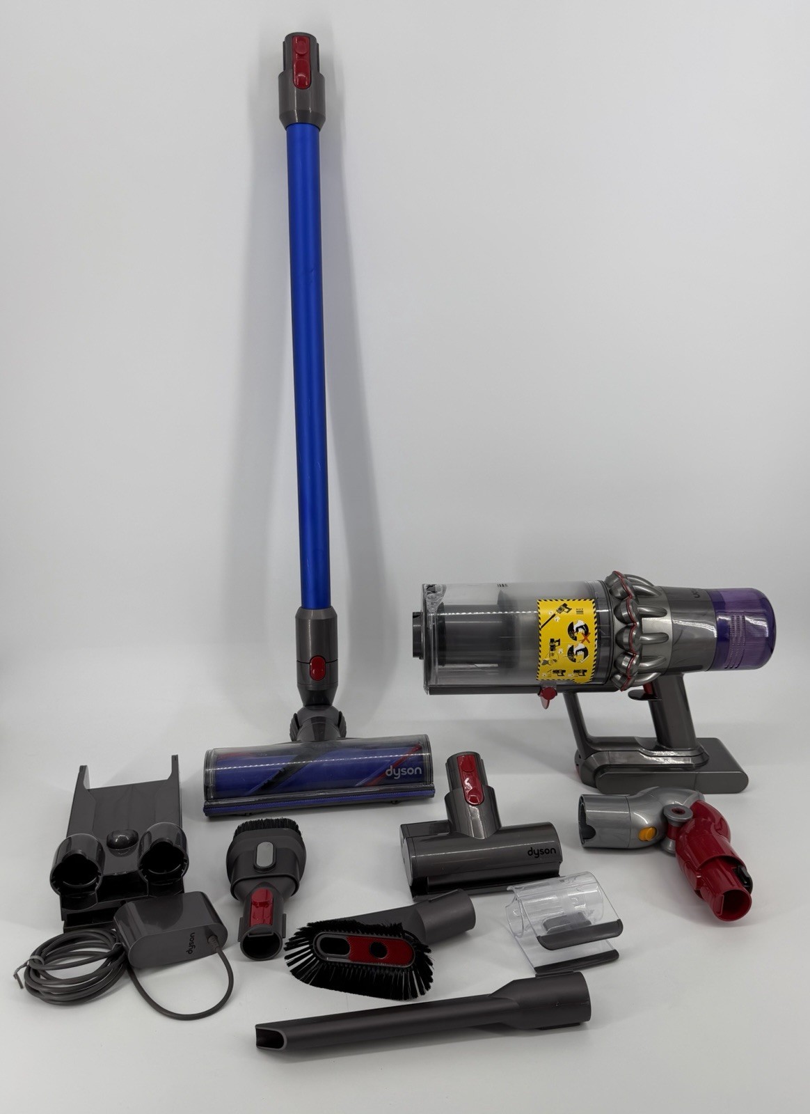 Dyson V11 Torque Drive Cordless Stick Vacuum SV28 Tested Working w/ Attachments gallery