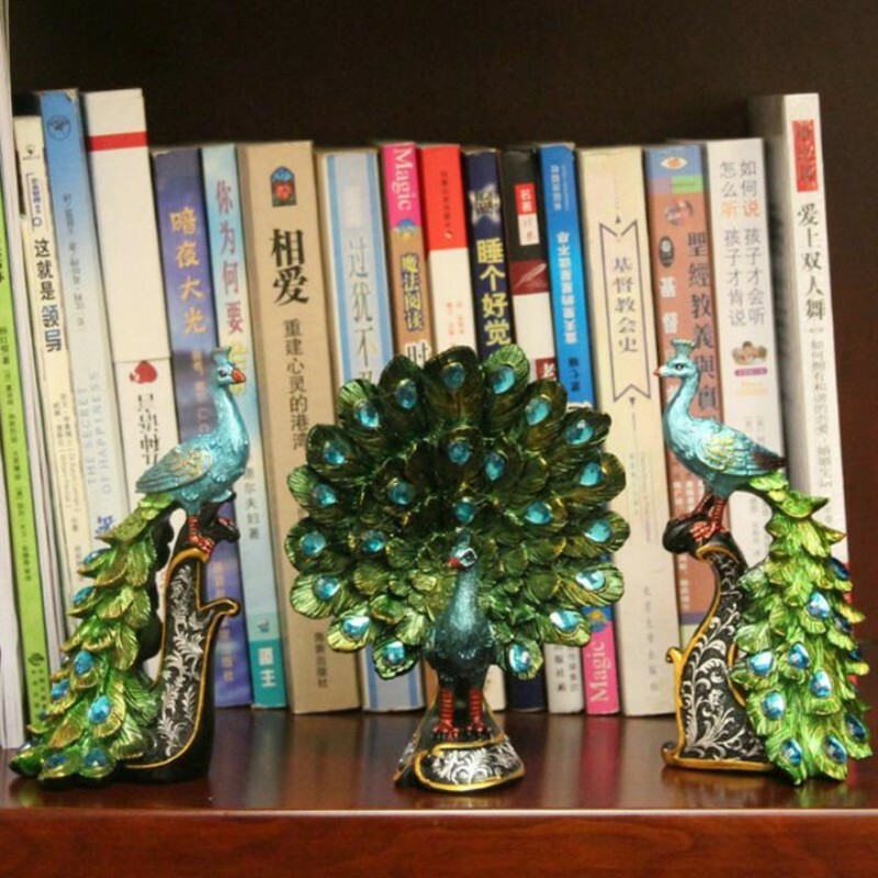 Small Peacock Resin Crafts Statues Best Gift Figurine Home Art Decor Figures New gallery