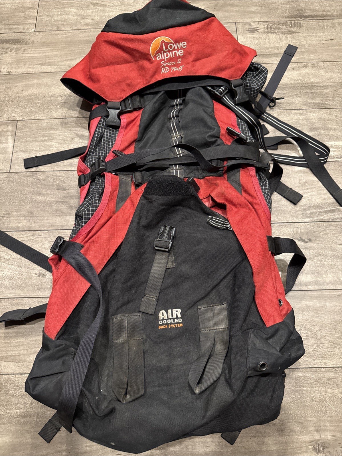 Lowe Alpine Sirocco 2 II ND 70+15 BackPack  Adjustable Hiking Pack Small