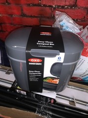 OXO Good Grips Kitchen Easy-Clean Compost Bin, 1.75-Gallon, Charcoal