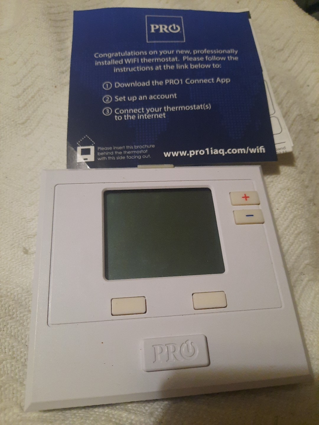 Pro1 T701 Thermostat Connect to INTERNET BLUE LIGHT SCREEN NEVER USED NEW gallery
